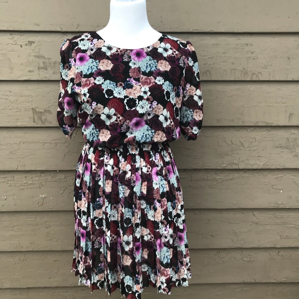 Urban Outfitters Pins & Needles fall floral dress